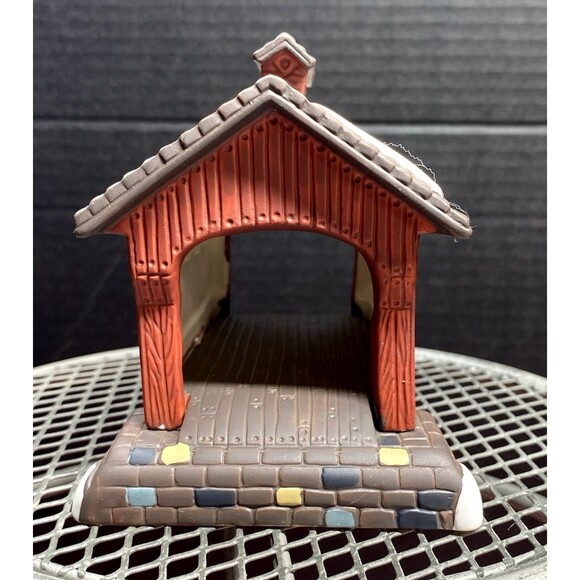 Dept 56 Heritage Village Red Covered Bridge Accessory 5987-0 with Original Box - Picture 5 of 9
